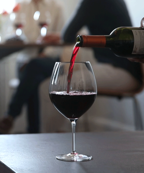 glass of red wine, cinemagraph