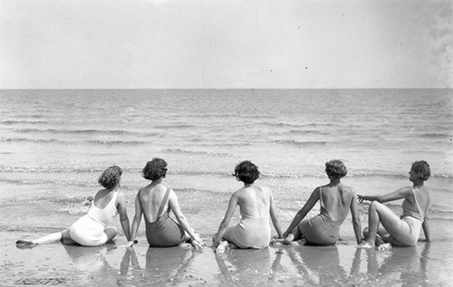 femmes, plage, vintage, 50s