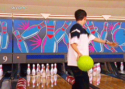 malcolm in the middle bowling Image, animated GIF