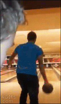 bowling, fail, boule dans le plafond