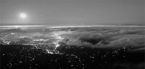 ville la nuit, nuages, nuit, ciel, etoiles, noir et blanc
